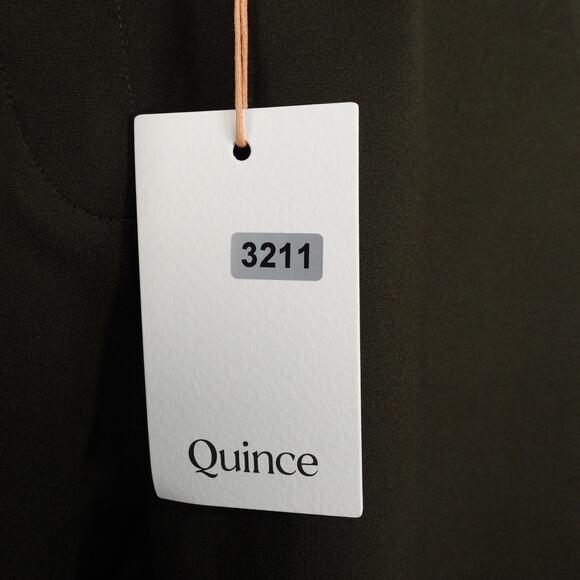 NWT Quince Medium Ex Petite 26” Ultra-Stretch Ponte Straight Leg Pants 3211-33 - Picture 8 of 11